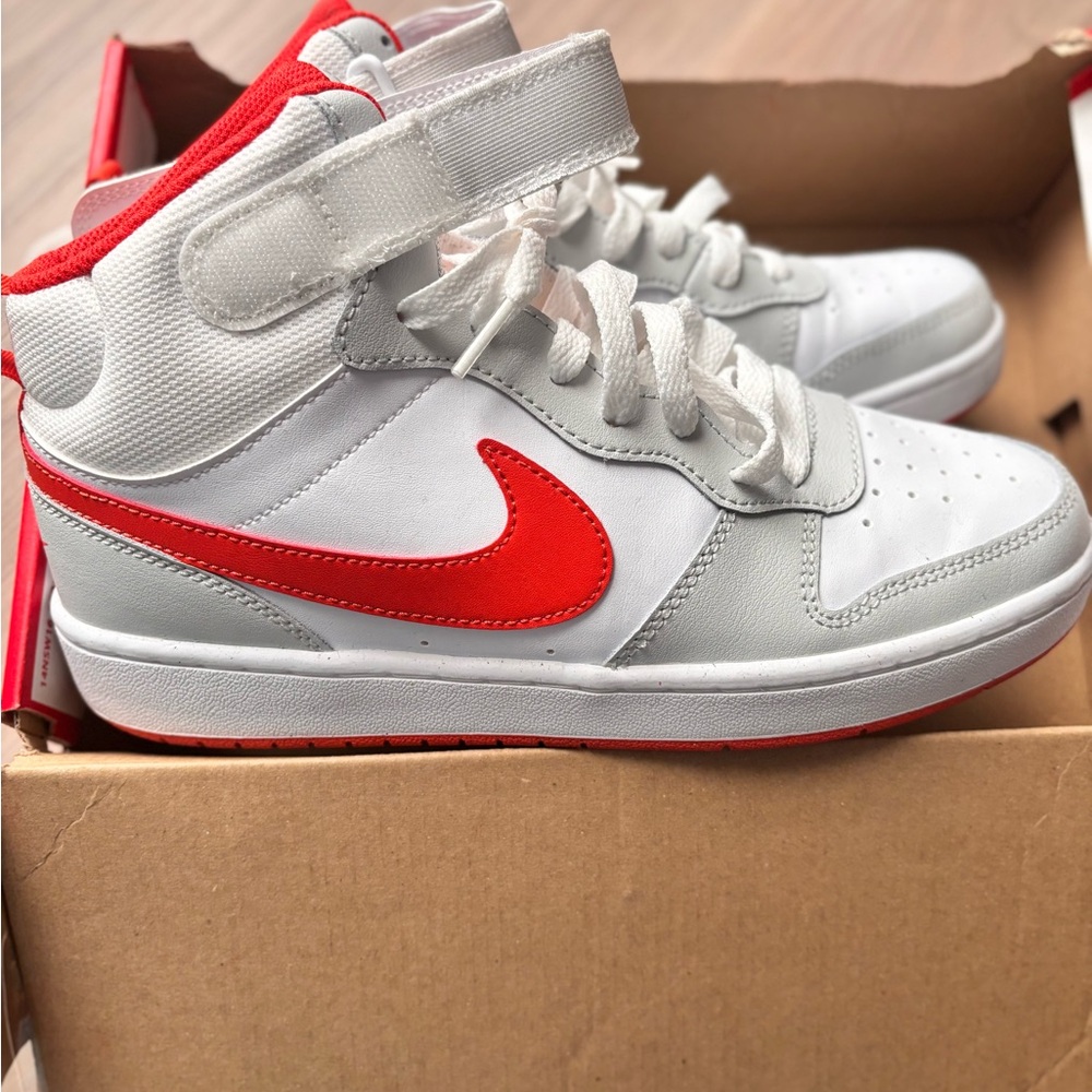 GS 7Y Retro Mid 2 Team Orange /Grey/White New with Box- tried only